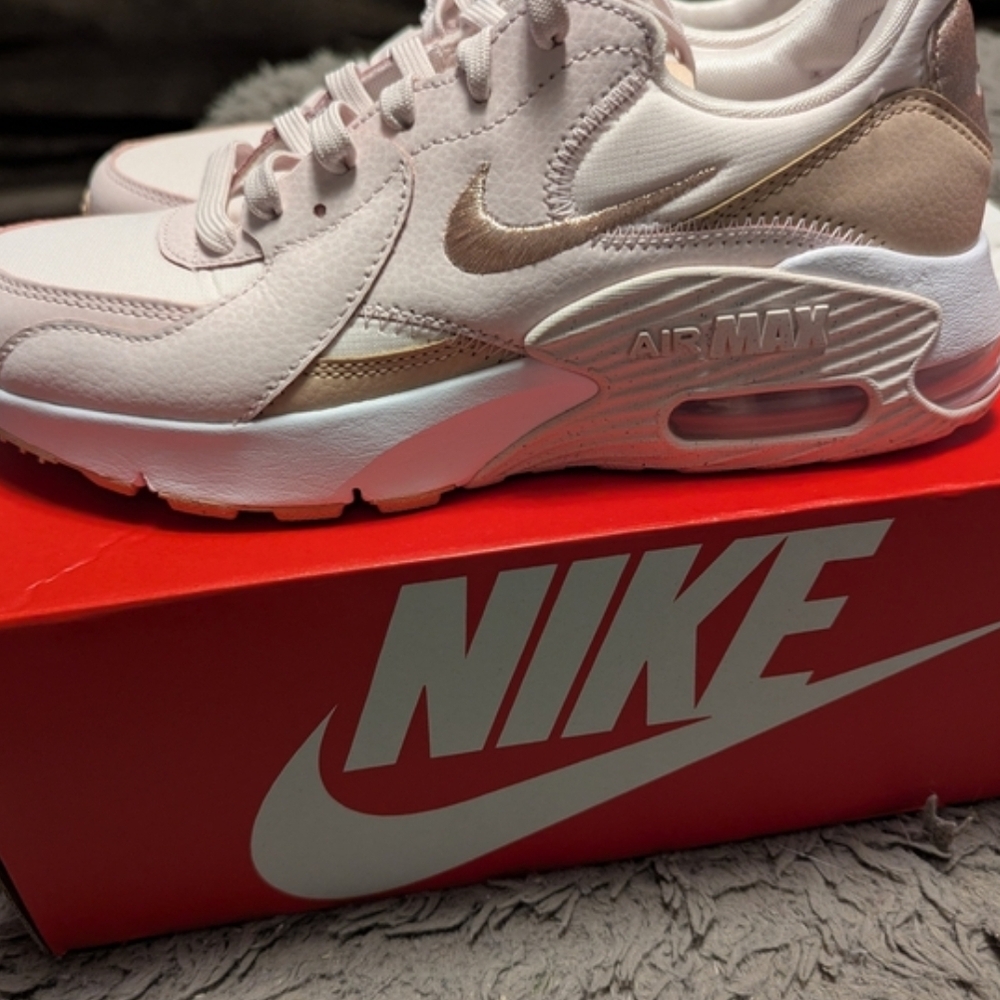 Nike Women's Excee Sneakers